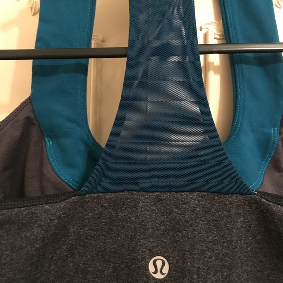 LULULEMON top - Picture 5 of 5